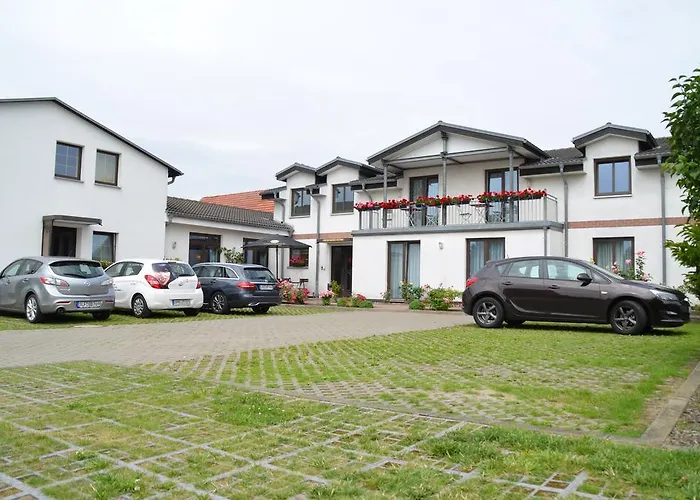Hotel-Pension Pastow Garni